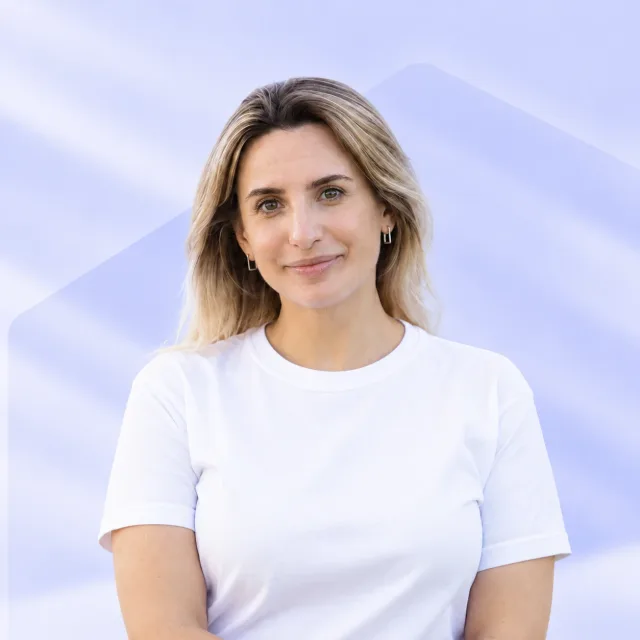 Eve S., Customer Success Manager